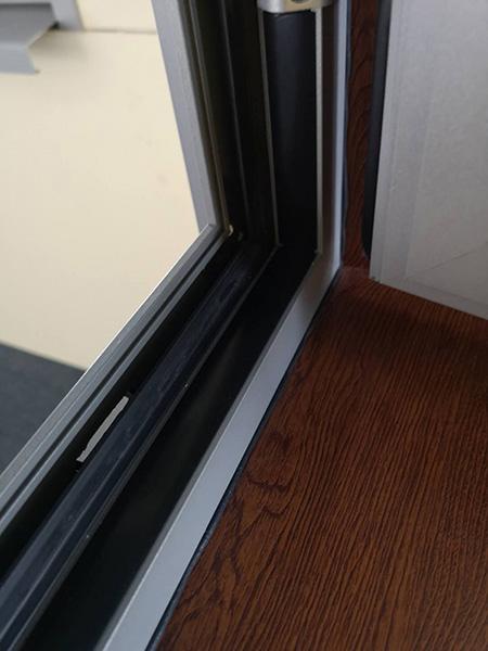 ES40 Casement Window